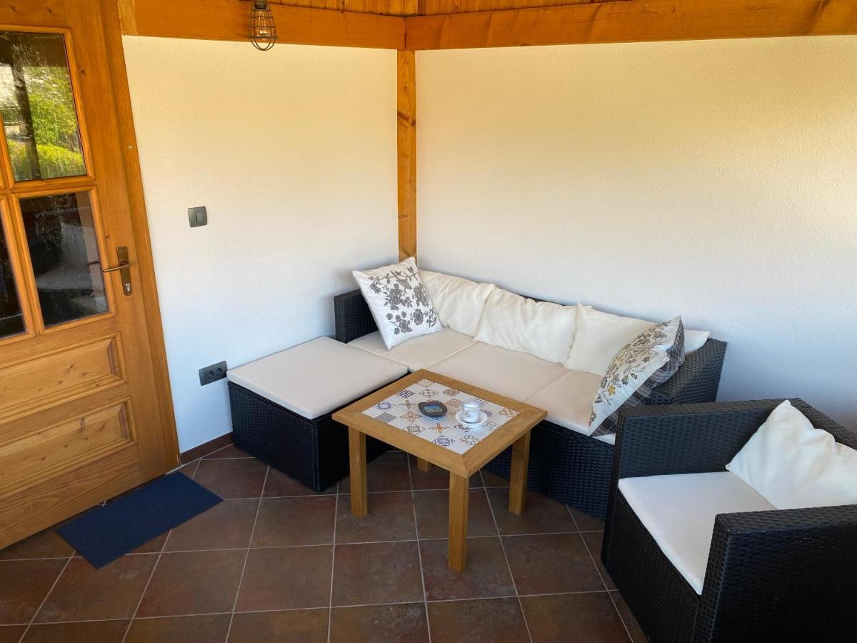 Apartma Obrh Smarjeske Toplice Kültér fotó