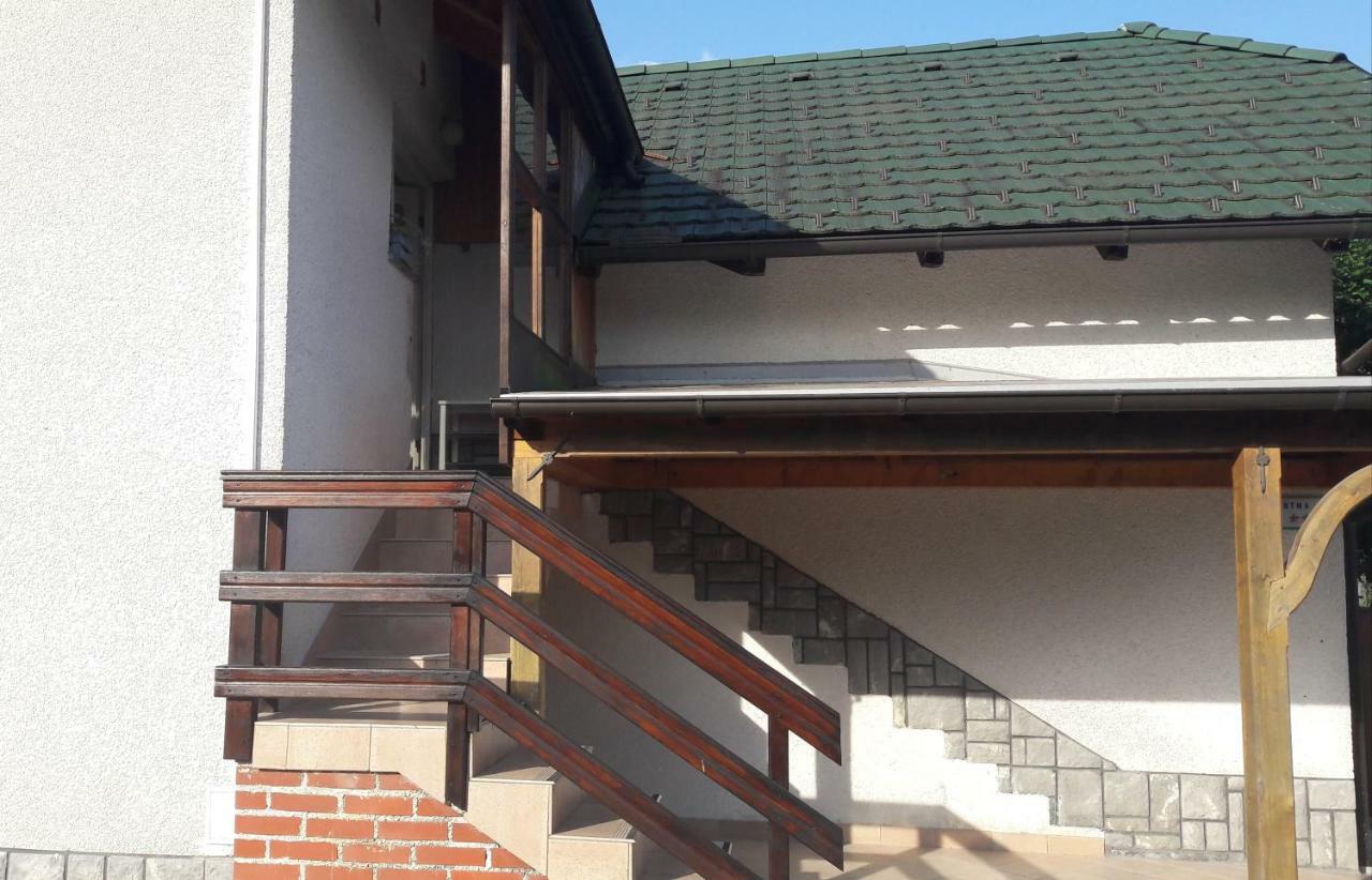 Apartma Obrh Smarjeske Toplice Kültér fotó
